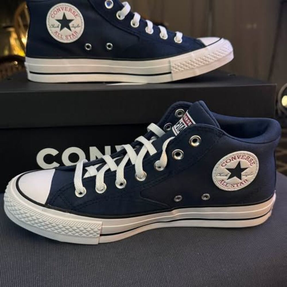 Converse Chuck Taylor All Star High Street Navy Blue M / 9 , W / 11